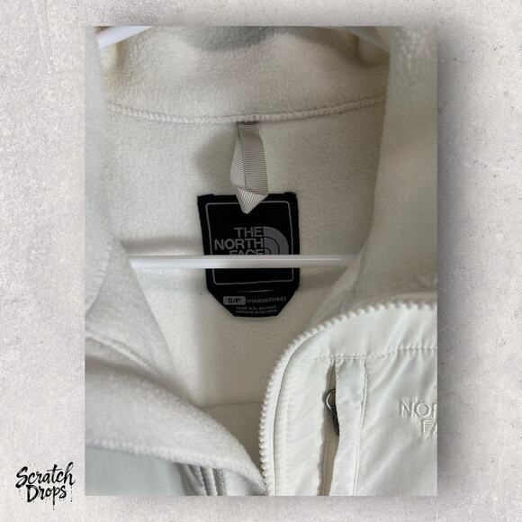 The North Face Denali Polartec Women's Small White Fleece Jacket Full Zip $220 - Picture 3 of 4